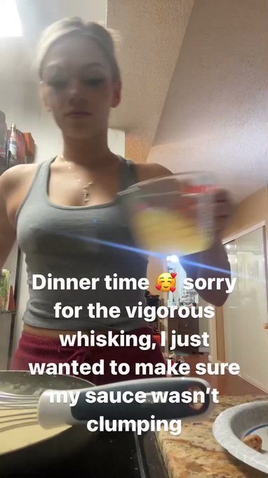 I make a delicious sauce, and all anyone could comment was “Boobs?” ??? https://t.co/okeJR2pgEO