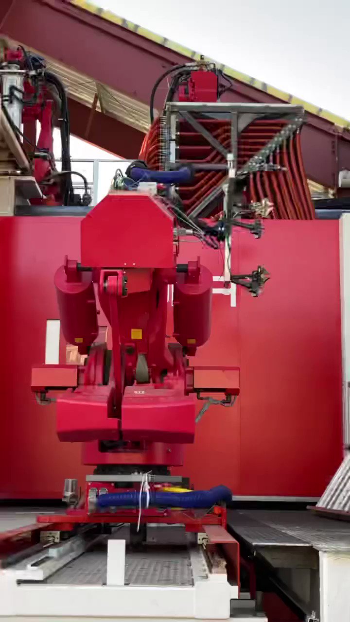 Radovan Skokan 🇸🇰🇪🇺🇺🇦 on Twitter: "TESLA GIGA PRESS IN ACTION 🆘🔥🆘 Which