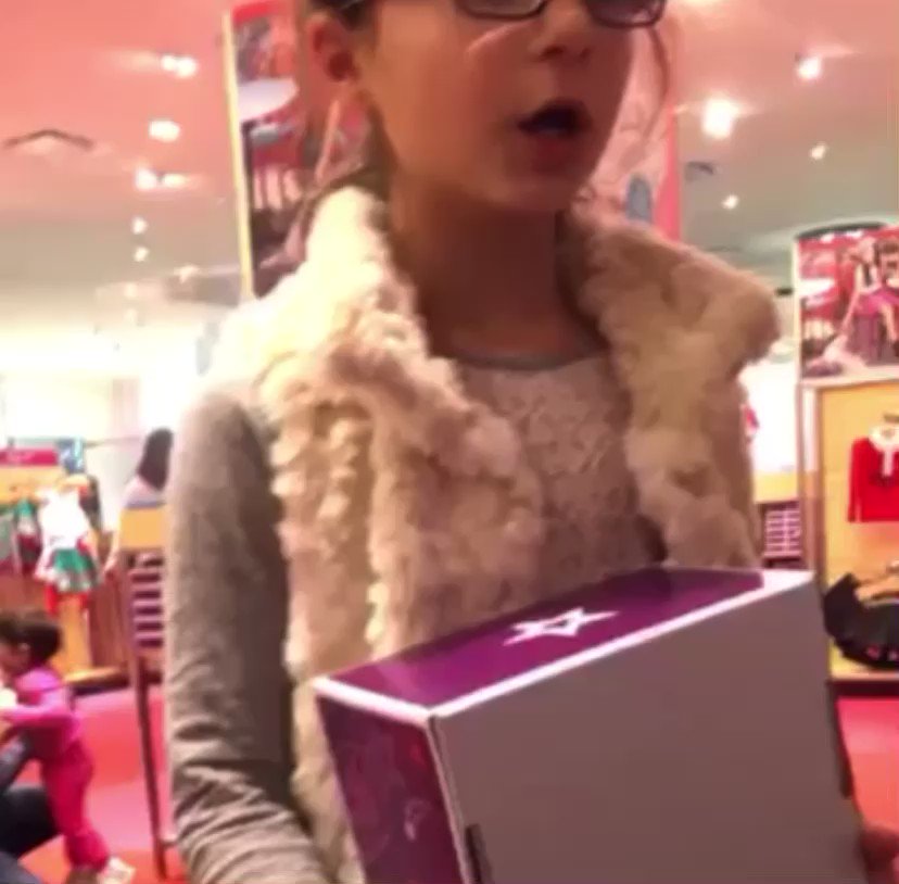 claire-tores-on-twitter-when-i-walk-into-ulta-and-the-employees-ask
