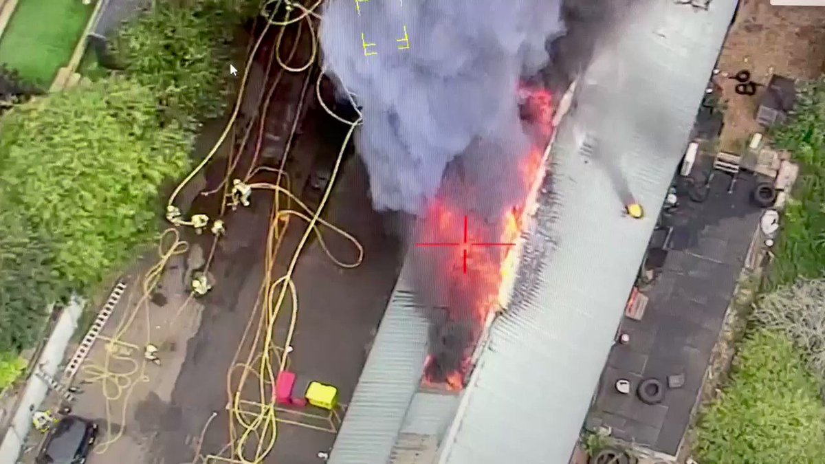 I’m just leaving the scene of the #fire in #StAlbans. Immensely proud of the hard work of all of the 100 firefighters who attended today. I saw great firefighting tactics & sheer determination to stop fire spread. This early drone footage shows how significant the fire was. https://t.co/pyuXg3oLnU