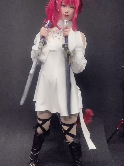 コスプレイヤーもえぴいのTwitter動画2