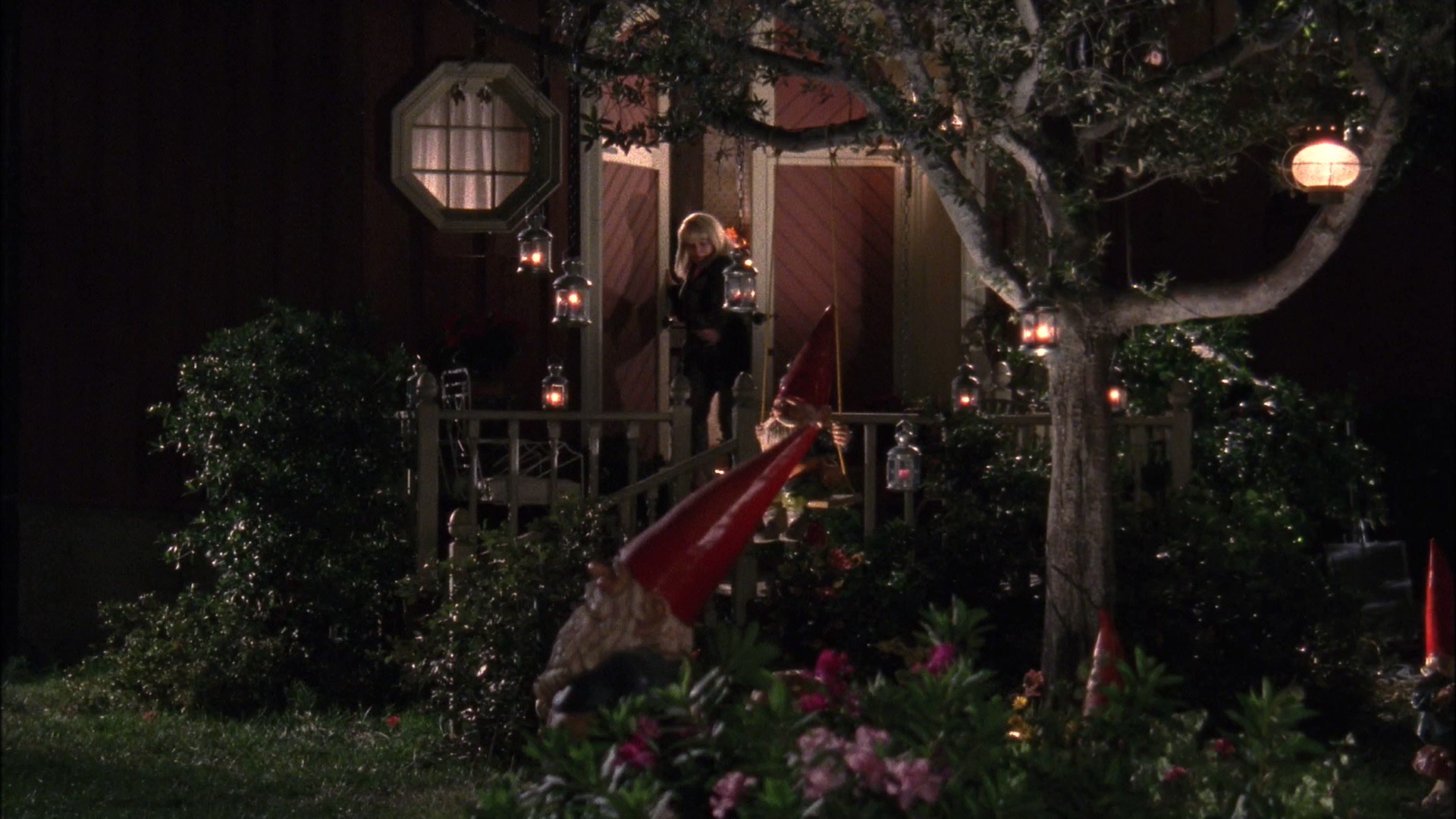 Happy Birthday to the one-of-a-kind Sally Struthers! 