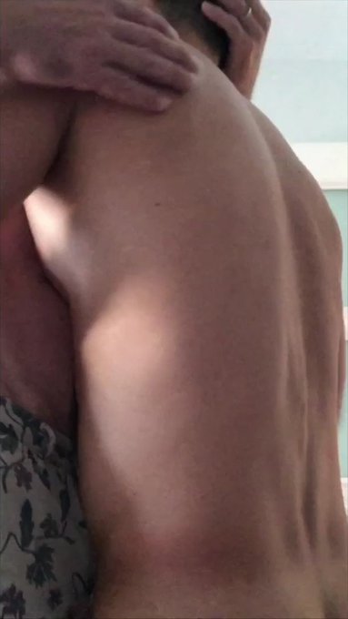 ??un poco de versatilidad con este joven morboso ?
??being versatile with this Latino twink ?

https://t