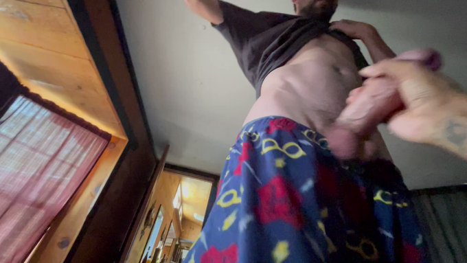 Do dicks this big give you heart palpitations? They do for me. https://t.co/PAu25OzOUZ https://t.co/