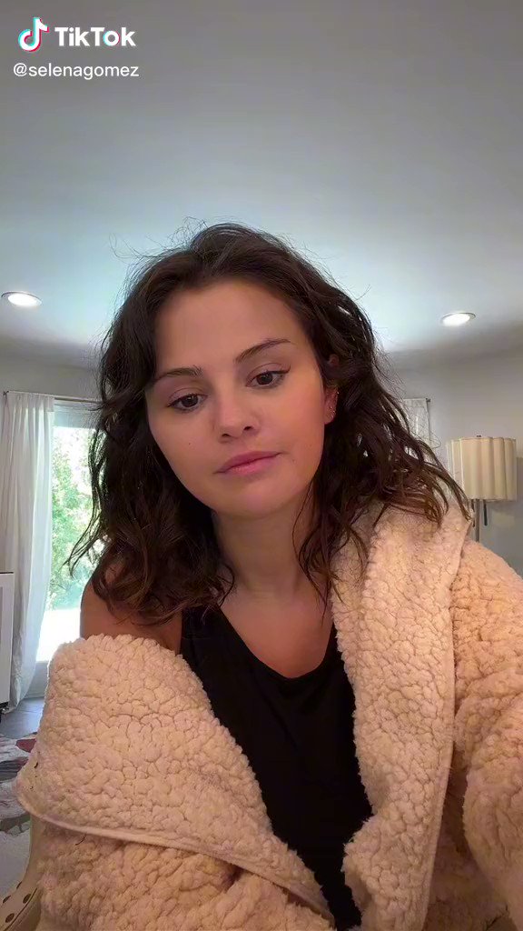 Selena Gomez Source on Twitter: “Selena Gomez thanking her fans for the