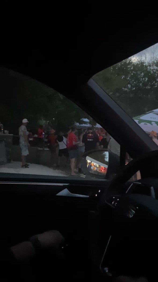 RT @HarveyyC19: Max Verstappen fans burning Lewis Hamilton merch at the Hungarian GP just now https://t.co/yZoQoGl7hp