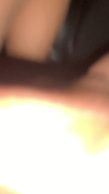 Juicy sucks a huge cock🍆👀👀😛 https://t.co/3FAn5skgl9