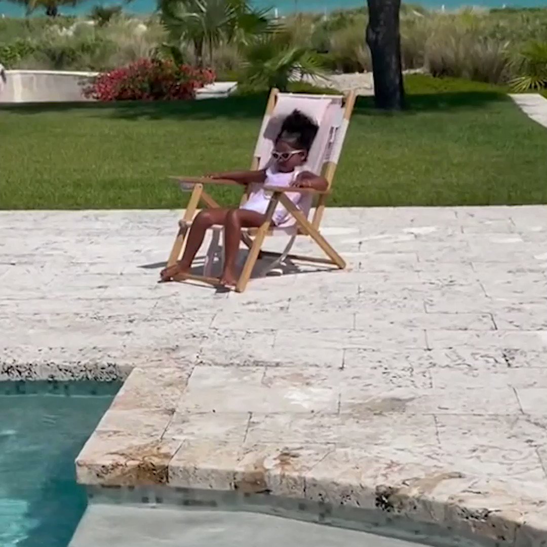 Khloé Kardashian Brasil on Twitter "RT MTVUK New life goal to be as