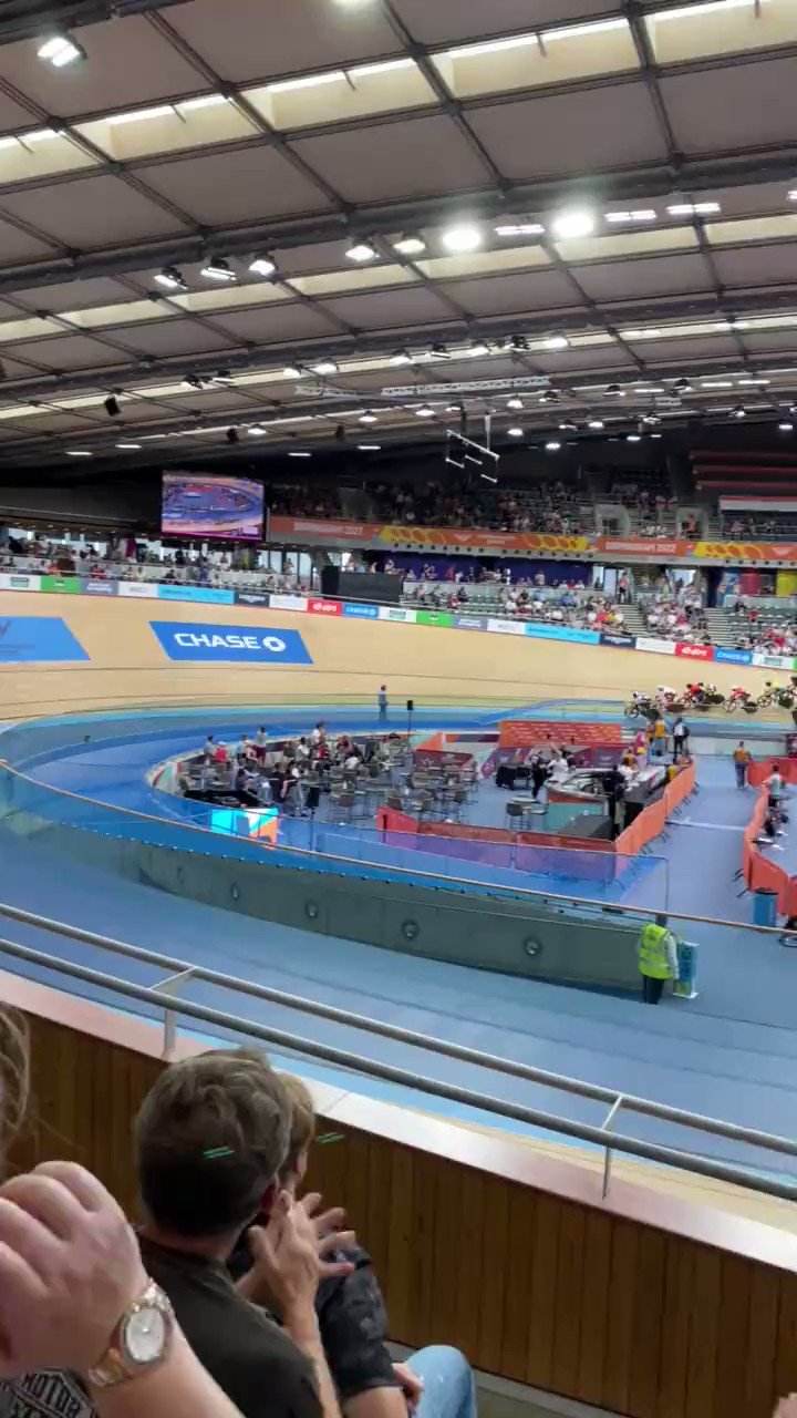 UnMuteINDIA on Twitter "Cyclist Matt Walls flies into crowd, leaves