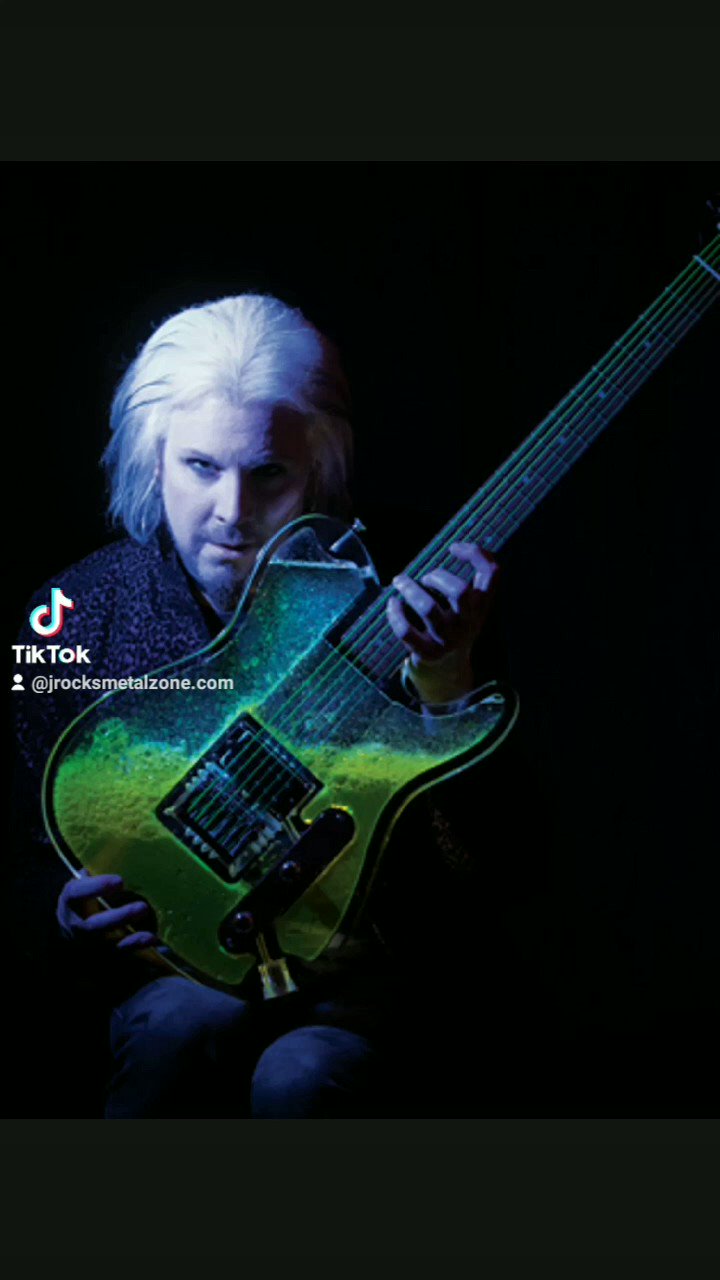 Happy birthday John 5 

July 31, 1971

What\s your favorite John 5 track? 

 