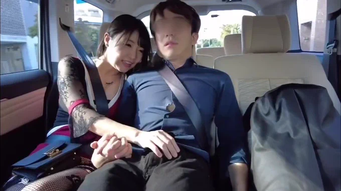 つぼみ . 「 今日一日すっごい我慢してくれたから今から何回も射精させてあげる❤︎ 」 暴発厳禁の絶対にイカせてくれない痴女デートで何時でも何処でもフェラで限界寸前まで追い込まれ我慢汁が止まりません…😈 一日耐えたご褒美はだいしゅきホールドで奥の奥に…❤︎