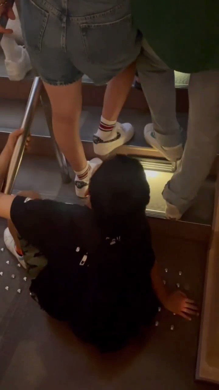 Usj 盗撮 ❤️ Best adult photos at doai.tv