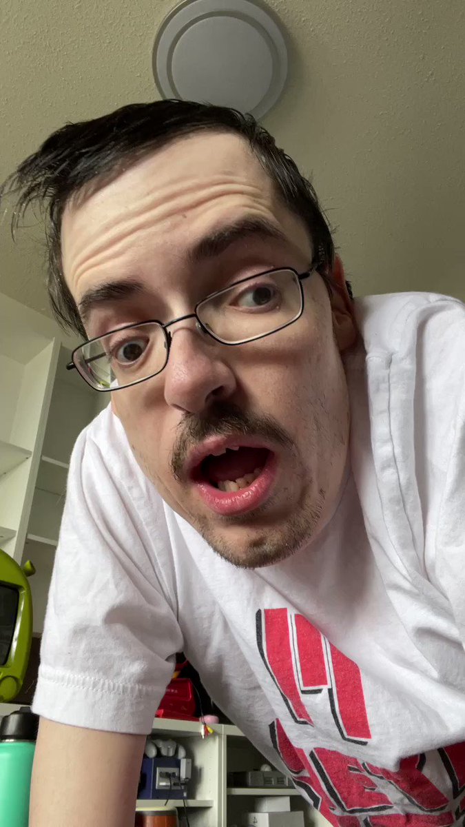 Ricky Berwick on Twitter "LOL THIS JUST HAPPENED"