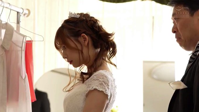 挙式を終えた花嫁と義父(´-ω-`)... https://t.co/qg2HEi1P2N