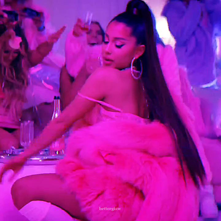 Ariana grande pink fur coat discount