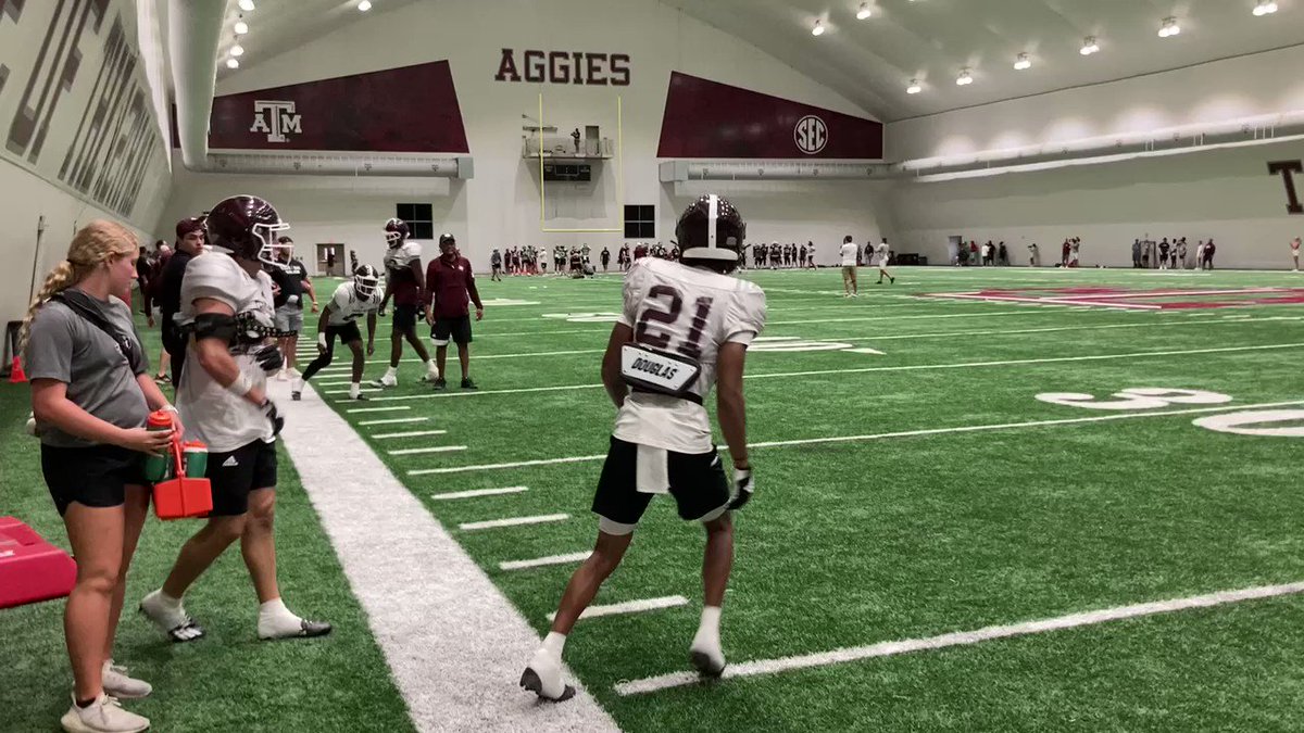 Texas A M Football 3 Freshmen Who Could Start In 22