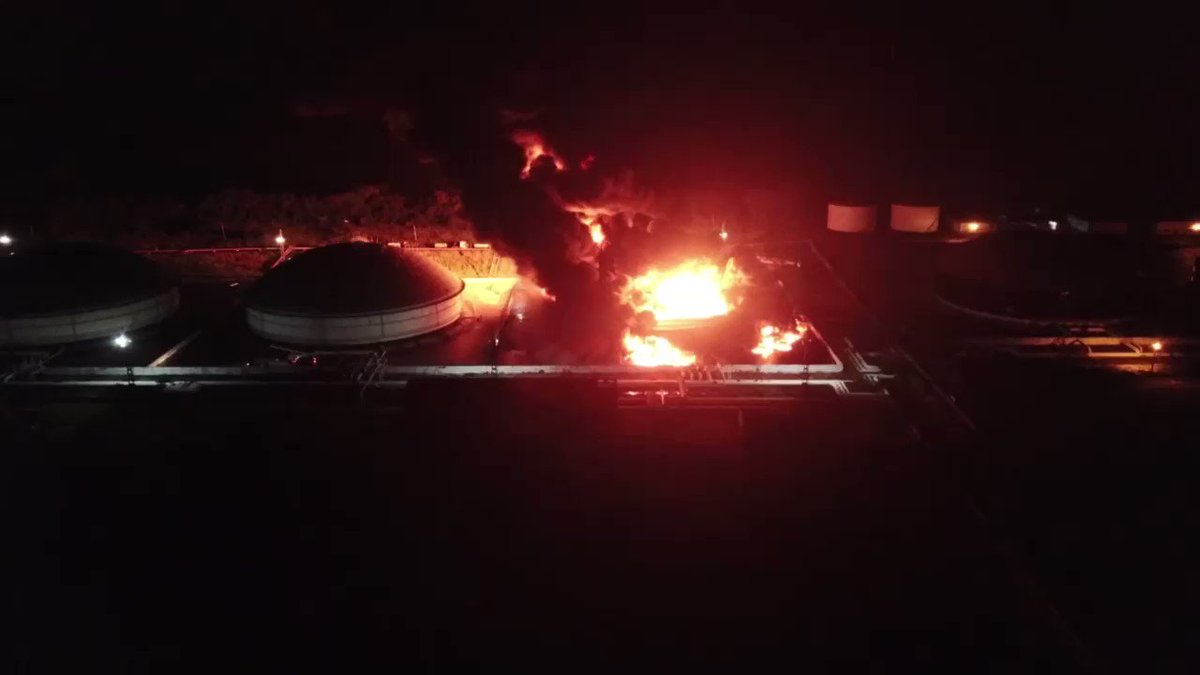 Großbrand in Matanzas | Bildquelle: http://www.cubadebate.cu/noticias/2022/08/05/sofocan-incendio-de-gran-magnitud-en-zona-industrial-de-matanzas/ © Na | Bilder sind in der Regel urheberrechtlich geschützt