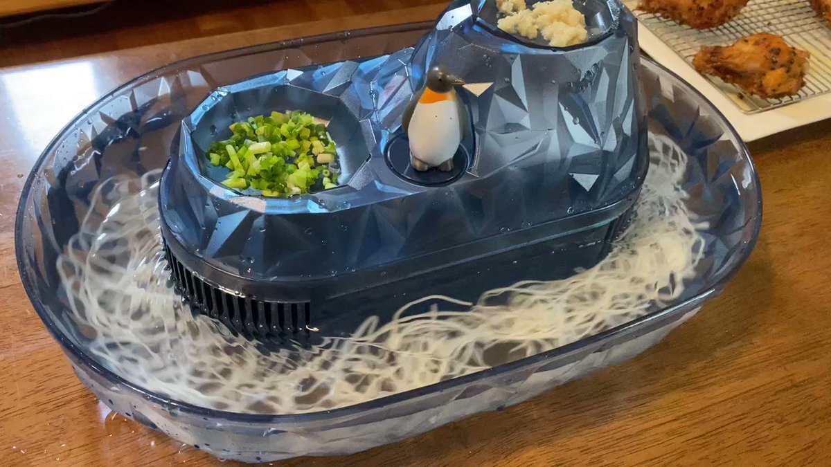 お家でいざ、流しそうめん！しかし思ったよりも激流だった。