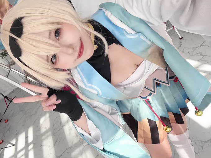 コスプレイヤーしろいのTwitter動画3