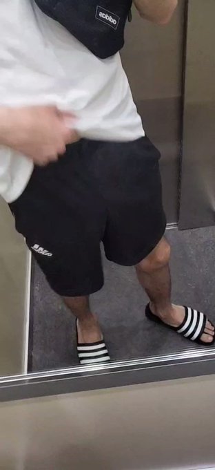 #porn https://t.co/niAG9fZnWi