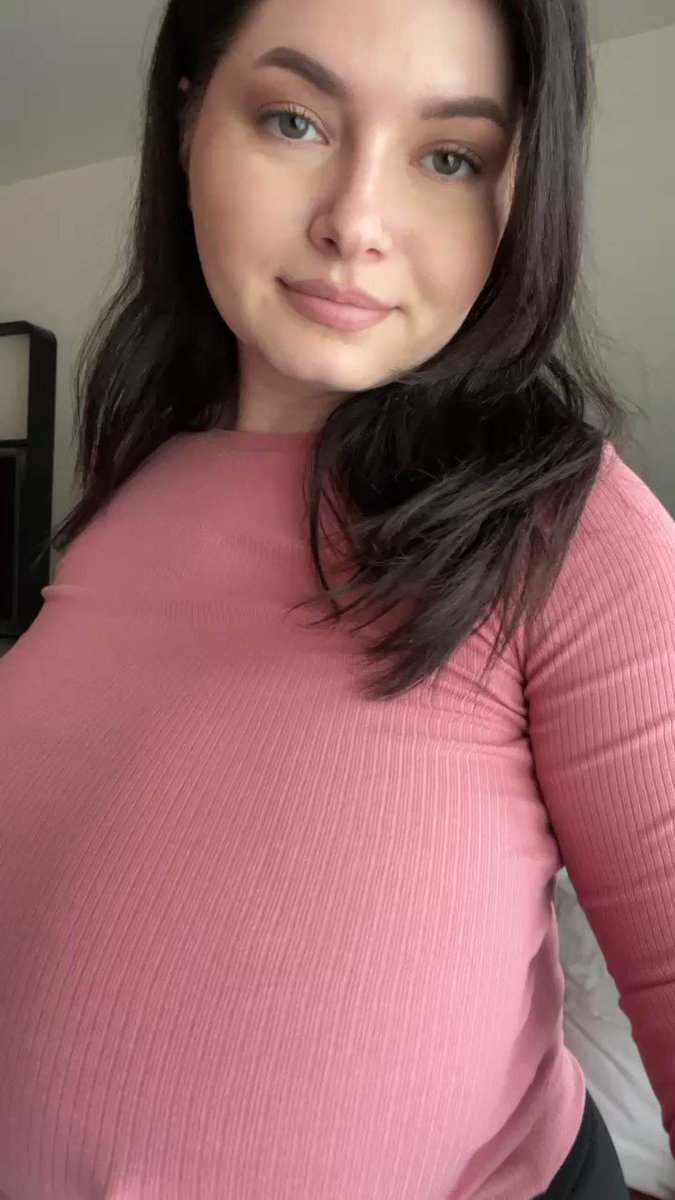 チョーさん超乳速報 on Twitter "RT BustyEma
