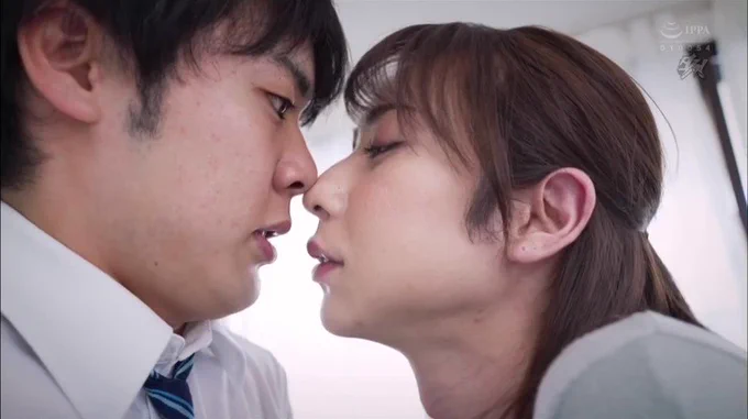 愛沢さら 「 初めて？上手だね才能あるよ😈 」 「 イキ過ぎて何言ってるかわかんないよ？❤︎ 」 学校一綺麗で麗しいニューハーフ先生に保健室で逆アナル調教され完堕ちメスイキ❤︎ 容赦ない生チンポピストンでゴリゴリ当て掘りされたらもう病みつきです😈