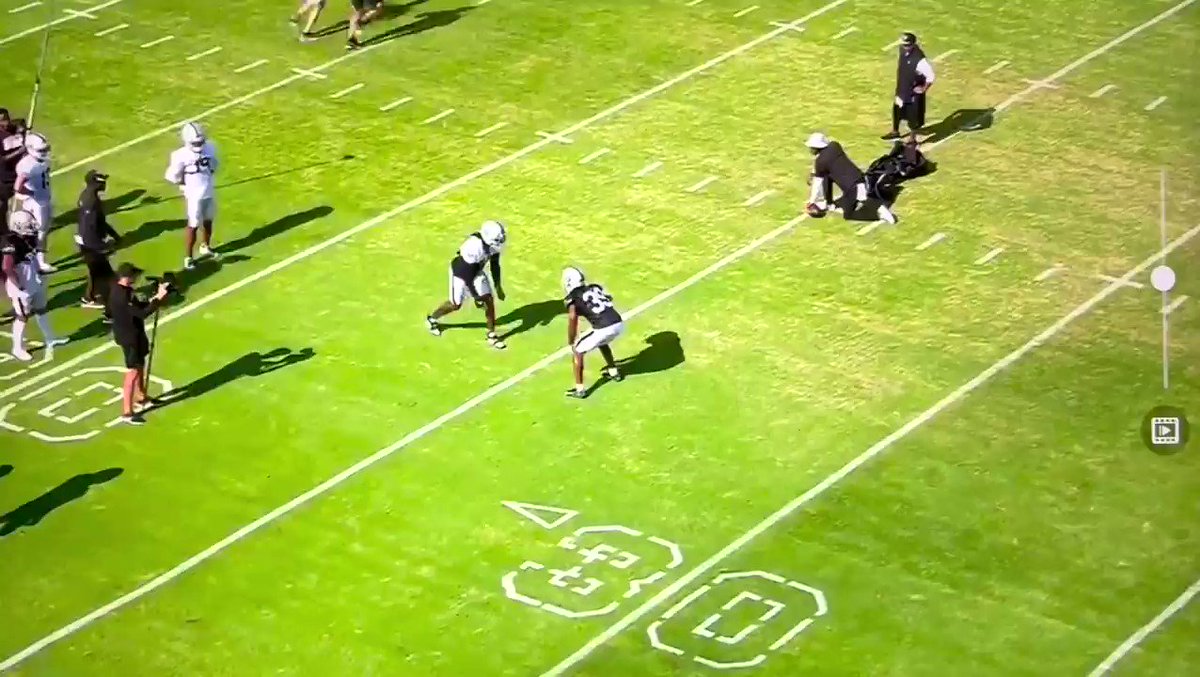 RT @RouteSchool: Slant work brought to you by Davante Adams https://t.co/EROGw0G6kL