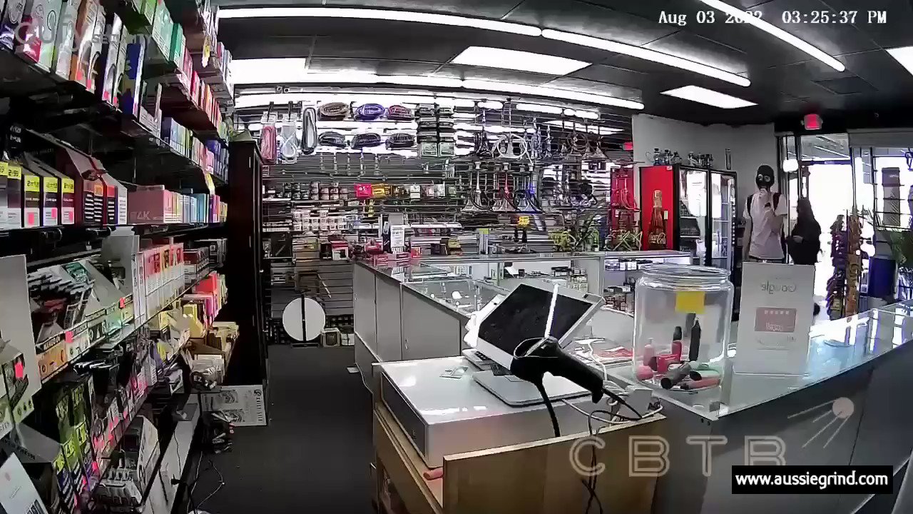 Aussie Grind on Twitter "Store owner stabs robber https//t.co