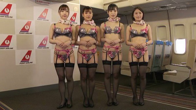 お盆で旅行する人も多いのでは？その際はおま○こ航空を是非、てか、ネーミングセンスw

本編はリプ欄から 👇
https://t.co/4jnOCi6z7s
