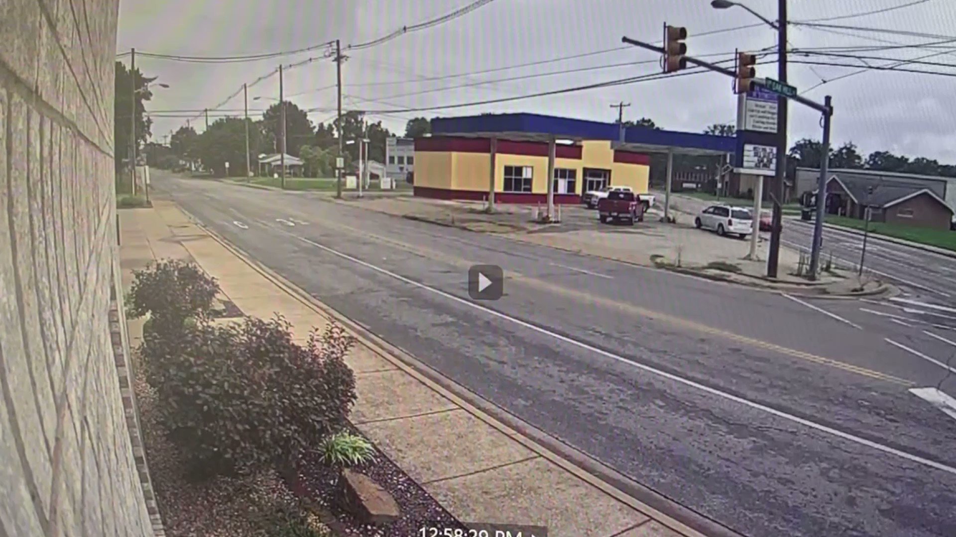 Jordan Yaney on Twitter "Breaking story today in Evansville, one house