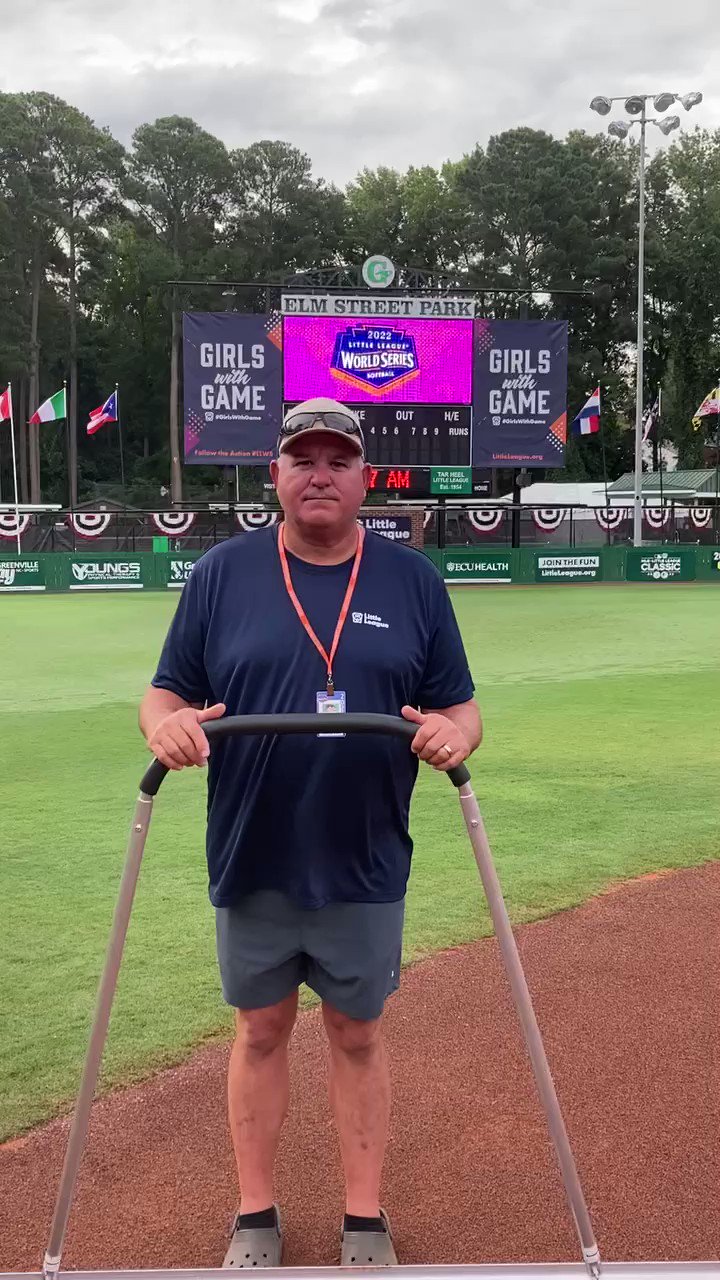 turface-grounds-crew-turfacec-twitter