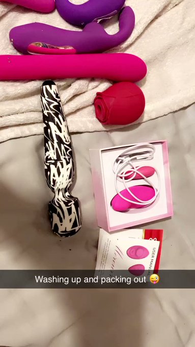 #sextoys #sextoybuyer #sexshop #toytest #toytester #sextoy #sextoytester #dildos #vibrators #ftm #sapphic