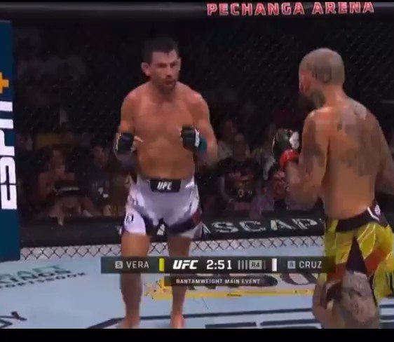 RT @mmamania: Chito Vera knocks out Dominick Cruz in the 4th round
#UFCSanDiego 
https://t.co/bBPtfrsZ8y