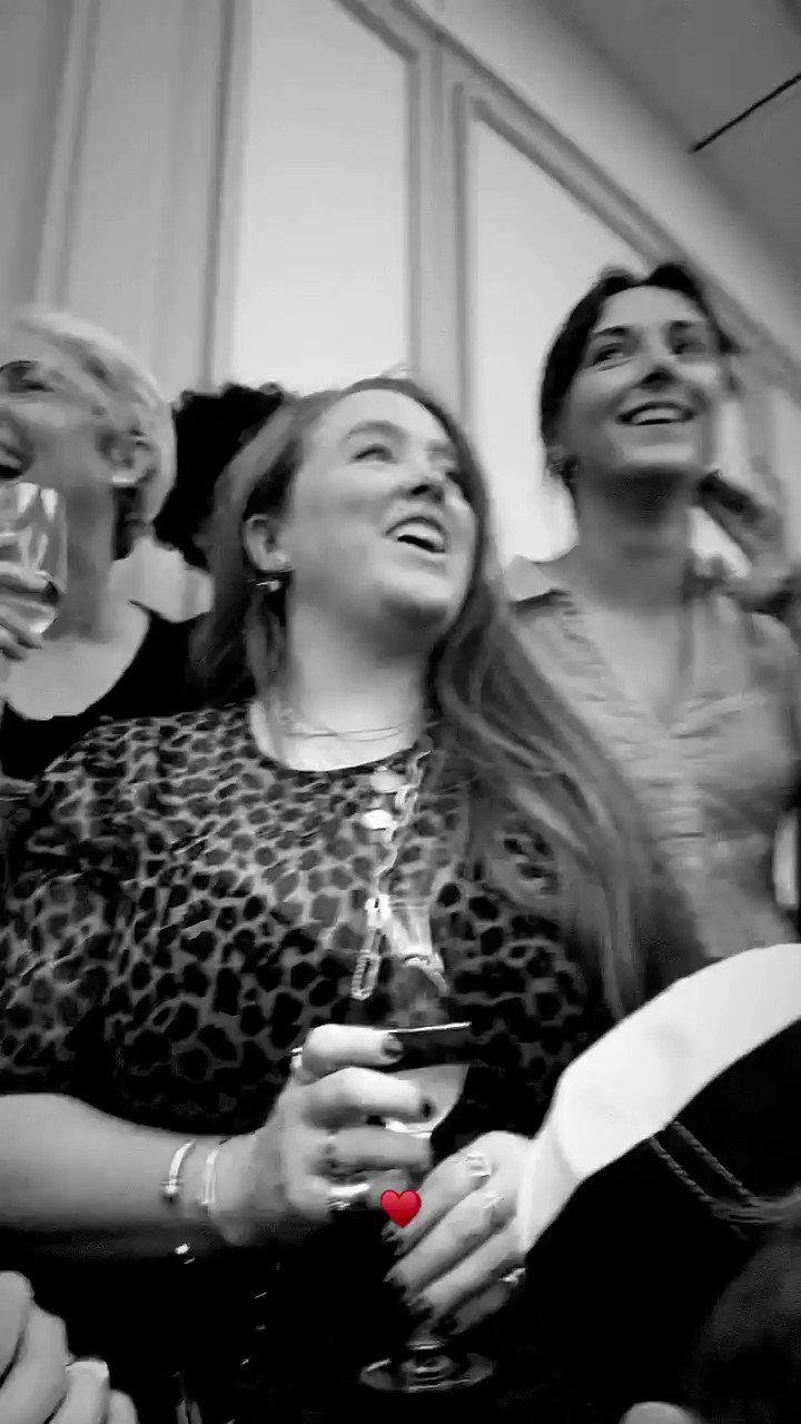 daisy 🌻 CAT DAY (CH4RLIESPRING) / Twitter