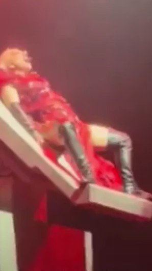 RT @TheMemesArchive: at the top of my lungs!

lady gaga screaming reaction video chromatica ball tour meme https://t.co/5zdgTdnPYB
