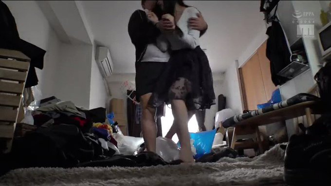 暑く臭い部屋で無理やりヤラレ、調教され続けて覚醒していく💘💕

本編はリプ欄から 👇
https://t.co/MpbUZixVIP