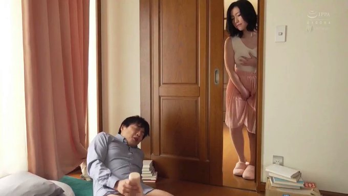 帰省先の妻の実家で姉と...(*´罒`*) https://t.co/zFlZoLpKMf