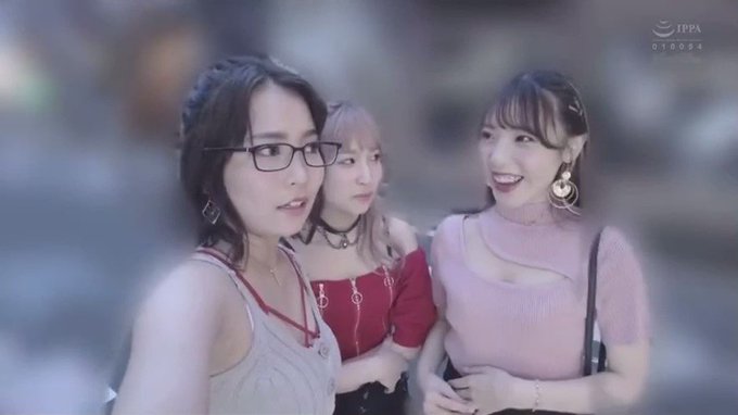 痴女ギャルたちに責められながら誰が一番か決めさせられた話。
 https://t.co/fl5JoCTptU