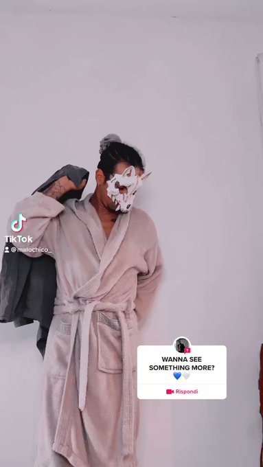 Do you wanna see something more? #18agosto #rainingday #malochico #onlyfans #Video #VIDEOS https://t