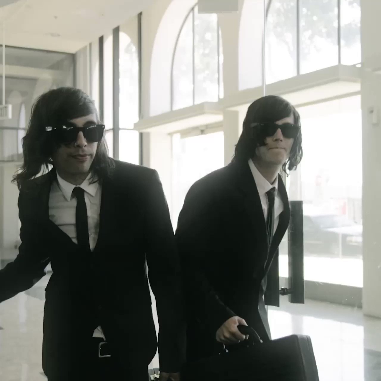 Pierce The Veil on Twitter "King For A Day is currently 1 on the
