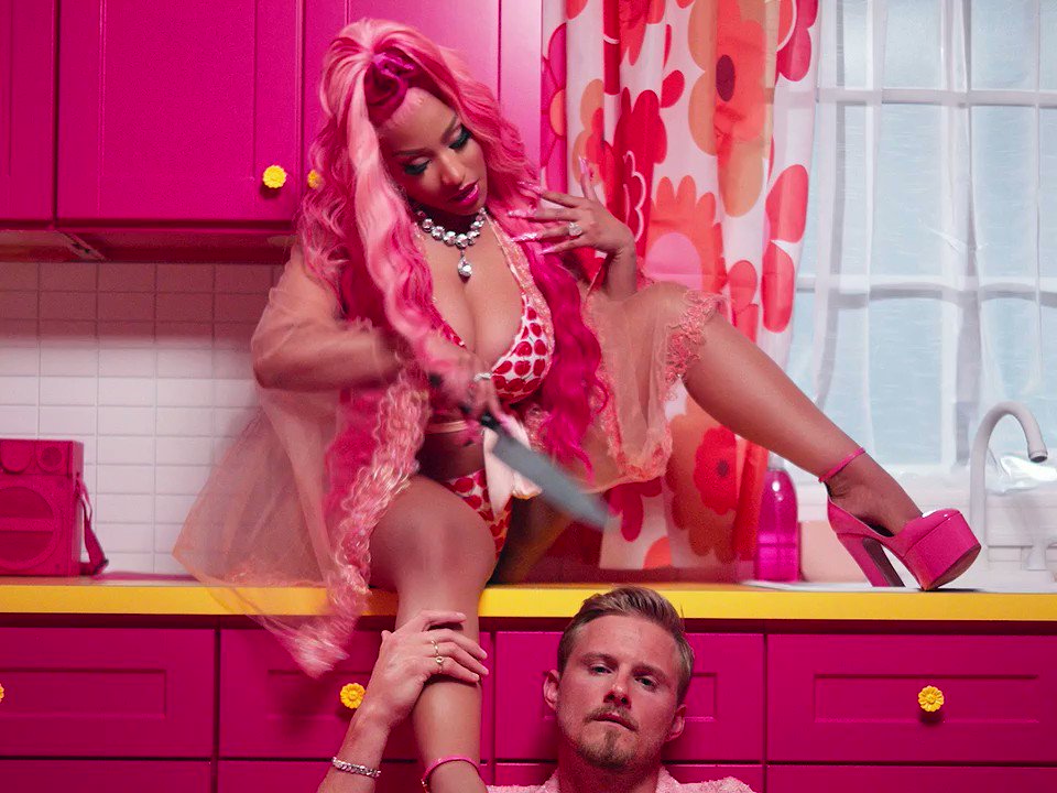 @NICKIMINAJ's photo on Petty