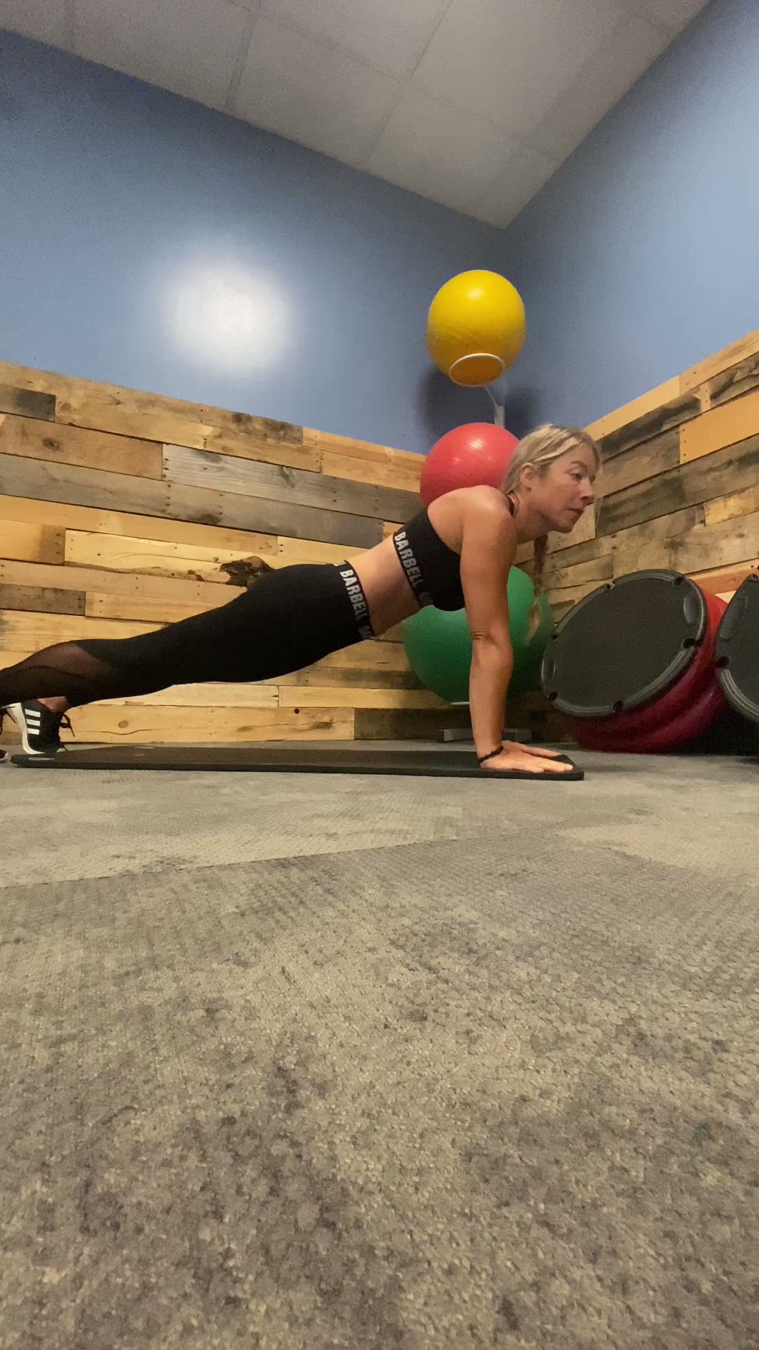 Barbell Apparel (BarbellApparel) / Twitter