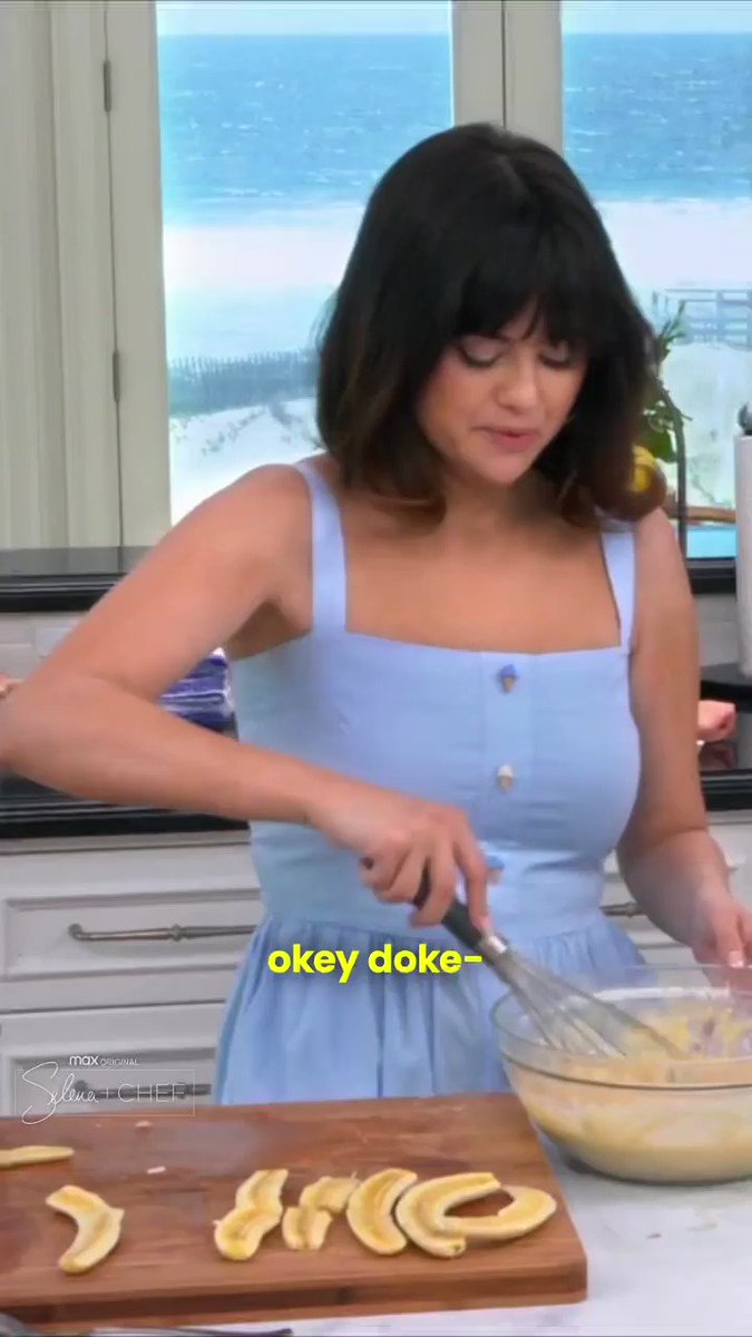 And that s 1 in the jar for selena okey dokey gomez selenaandchef