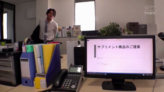 パン〇ラで女上司に誘惑されて...(*´艸`) https://t.co/JY6D0QEfZy