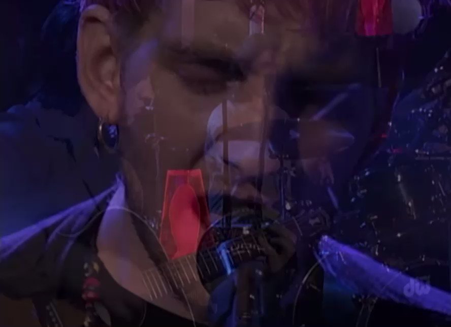 Happy birthday to the legend layne staley 
