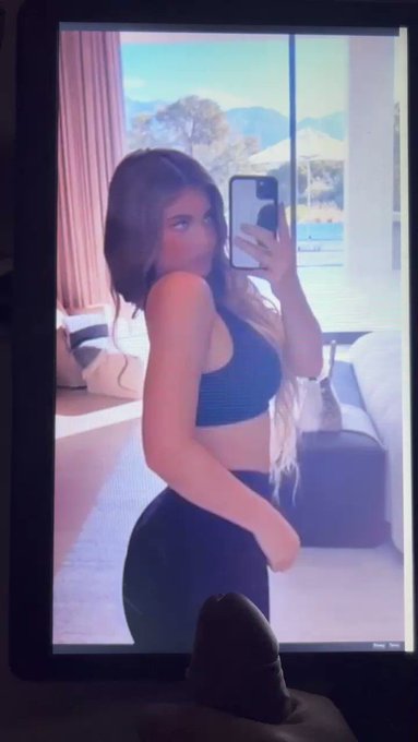 Kylie Jenner cum tribute #cumtribute #cum #tribute #celebs #bigtits #bigass #onlyfanspromo #horny #cocktribute