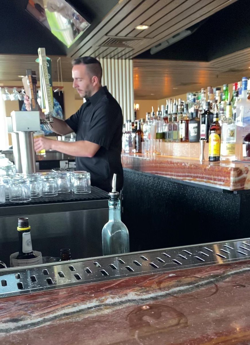 The Karol Hotel Twitter