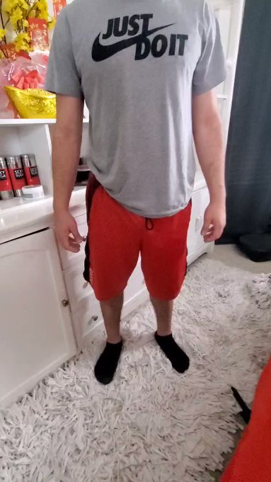 LARGE Penis Millitary friend
#FriendsWithBenefits #friend #friendship #bde #bigdickenergy #millitary