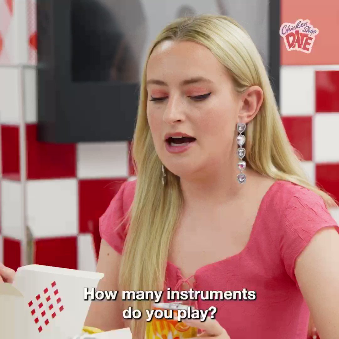 Amelia Dimoldenberg on Twitter: “I was a singer in a past life https