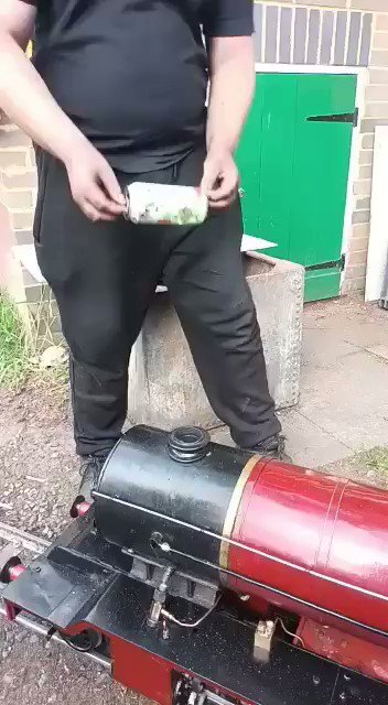 RT @thebashmash: Steam Trains and Beer. Magic.

H Guess https://t.co/vxA7SNyQut